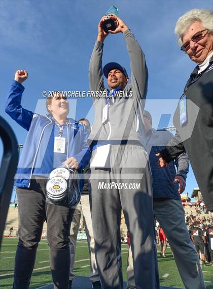 Thumbnail 2 in San Diego vs. Kearny (CIF SDS D4 Final) photogallery.