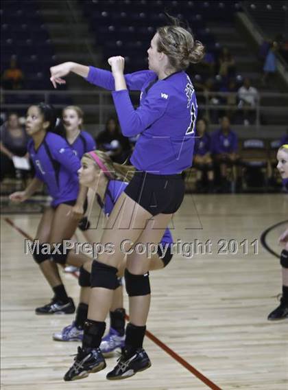 Thumbnail 2 in Martin [James] vs. Mansfield Summit photogallery.