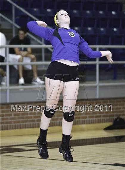 Thumbnail 1 in Martin [James] vs. Mansfield Summit photogallery.