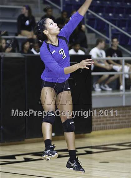 Thumbnail 2 in Martin [James] vs. Mansfield Summit photogallery.