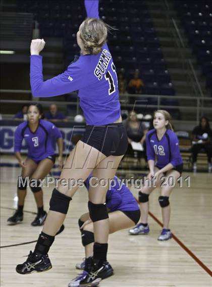 Thumbnail 3 in Martin [James] vs. Mansfield Summit photogallery.