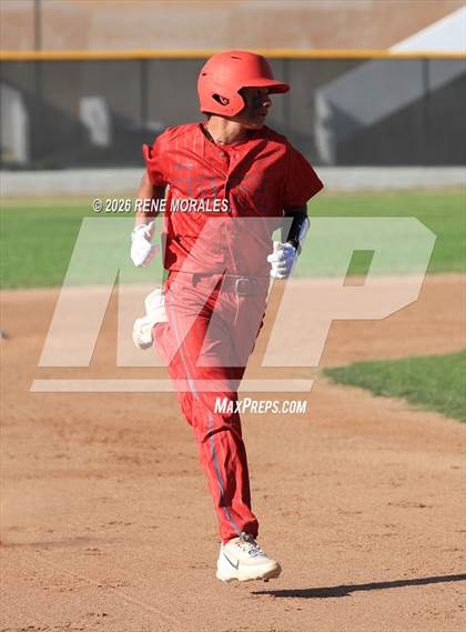 Thumbnail 1 in North vs Glendale photogallery.
