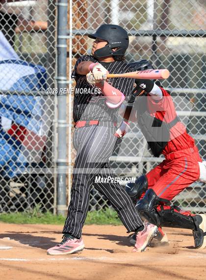 Thumbnail 1 in North vs Glendale photogallery.