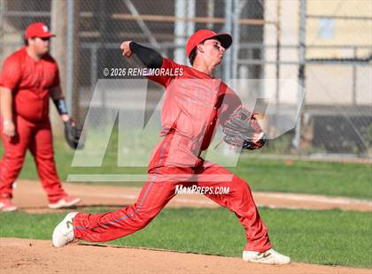 Thumbnail 1 in North vs Glendale photogallery.
