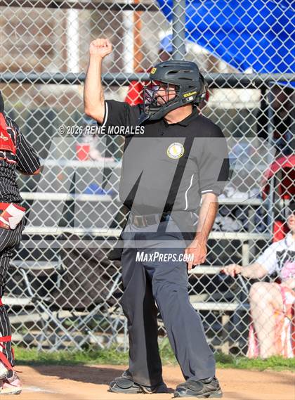 Thumbnail 3 in North vs Glendale photogallery.