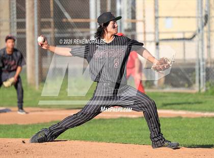 Thumbnail 2 in North vs Glendale photogallery.