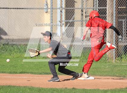 Thumbnail 2 in North vs Glendale photogallery.