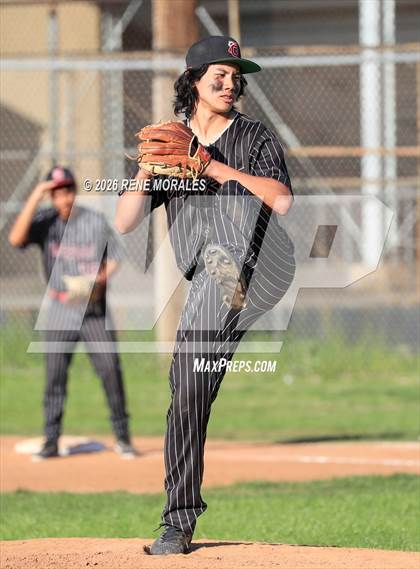 Thumbnail 1 in North vs Glendale photogallery.