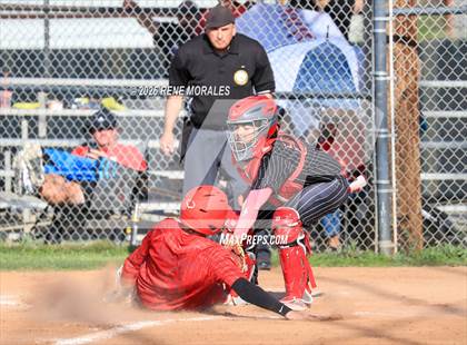 Thumbnail 2 in North vs Glendale photogallery.