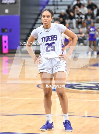 Thumbnail 3 in Millennium vs. Xavier College Prep (AIA OPEN Quarterfinal) photogallery.