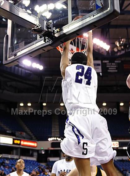 Thumbnail 2 in Del Oro vs. Sacramento (CIF SJS D3 Final) photogallery.
