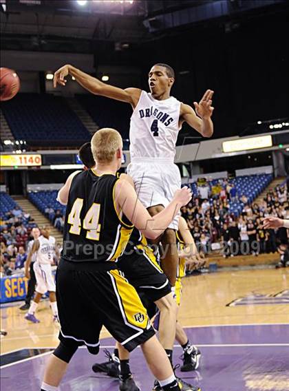 Thumbnail 3 in Del Oro vs. Sacramento (CIF SJS D3 Final) photogallery.