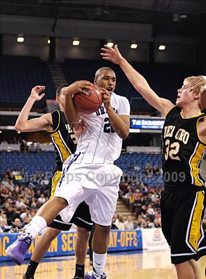 Thumbnail 3 in Del Oro vs. Sacramento (CIF SJS D3 Final) photogallery.