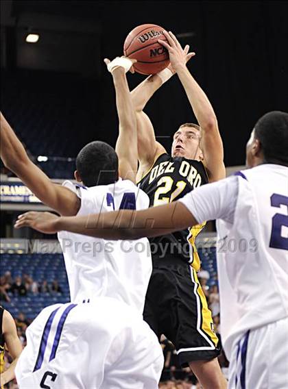 Thumbnail 3 in Del Oro vs. Sacramento (CIF SJS D3 Final) photogallery.