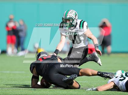 Thumbnail 1 in Southlake Carroll vs. Trinity (UIL 6A Division 1 Quarterfinals) photogallery.