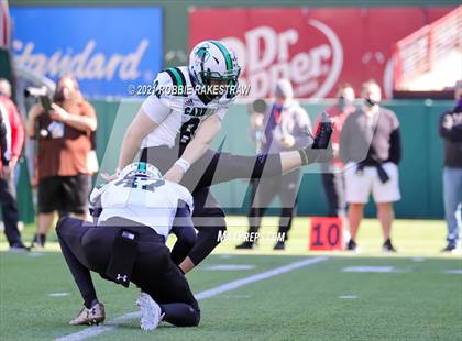 Thumbnail 3 in Southlake Carroll vs. Trinity (UIL 6A Division 1 Quarterfinals) photogallery.