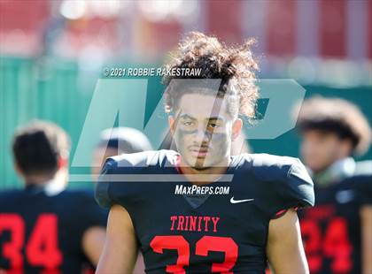 Thumbnail 1 in Southlake Carroll vs. Trinity (UIL 6A Division 1 Quarterfinals) photogallery.