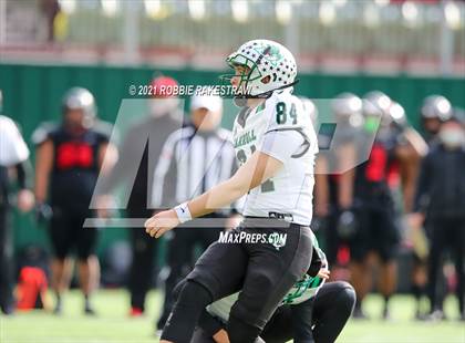 Thumbnail 1 in Southlake Carroll vs. Trinity (UIL 6A Division 1 Quarterfinals) photogallery.