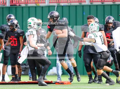 Thumbnail 2 in Southlake Carroll vs. Trinity (UIL 6A Division 1 Quarterfinals) photogallery.