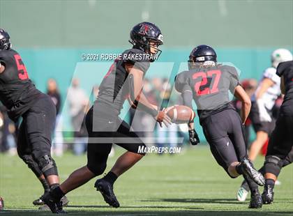 Thumbnail 2 in Southlake Carroll vs. Trinity (UIL 6A Division 1 Quarterfinals) photogallery.