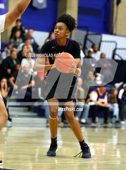 Thumbnail 1 in Sierra Canyon vs. Lynwood (CIF SS Open Playoffs) photogallery.