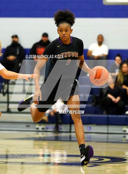 Thumbnail 2 in Sierra Canyon vs. Lynwood (CIF SS Open Playoffs) photogallery.