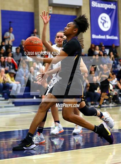 Thumbnail 1 in Sierra Canyon vs. Lynwood (CIF SS Open Playoffs) photogallery.