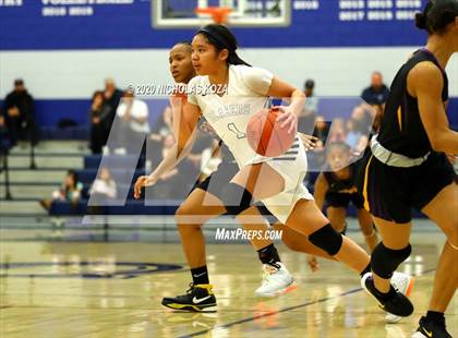 Thumbnail 1 in Sierra Canyon vs. Lynwood (CIF SS Open Playoffs) photogallery.