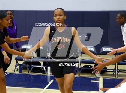 Thumbnail 1 in Sierra Canyon vs. Lynwood (CIF SS Open Playoffs) photogallery.