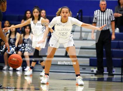 Thumbnail 2 in Sierra Canyon vs. Lynwood (CIF SS Open Playoffs) photogallery.