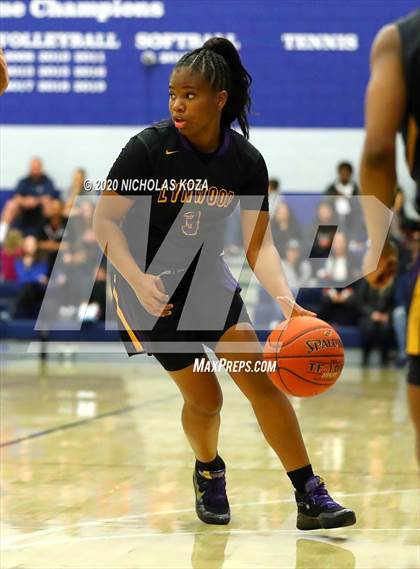 Thumbnail 2 in Sierra Canyon vs. Lynwood (CIF SS Open Playoffs) photogallery.