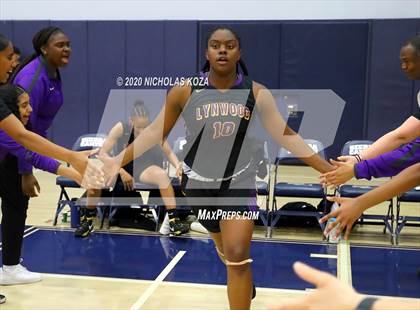 Thumbnail 2 in Sierra Canyon vs. Lynwood (CIF SS Open Playoffs) photogallery.