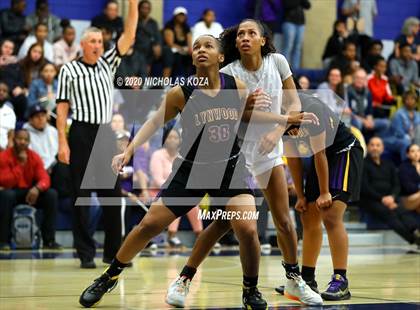 Thumbnail 3 in Sierra Canyon vs. Lynwood (CIF SS Open Playoffs) photogallery.