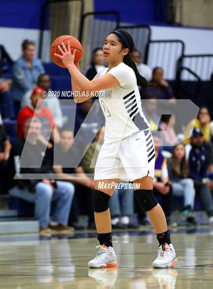 Thumbnail 3 in Sierra Canyon vs. Lynwood (CIF SS Open Playoffs) photogallery.