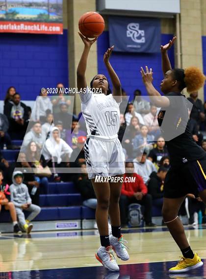 Thumbnail 3 in Sierra Canyon vs. Lynwood (CIF SS Open Playoffs) photogallery.