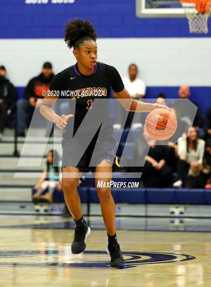 Thumbnail 3 in Sierra Canyon vs. Lynwood (CIF SS Open Playoffs) photogallery.