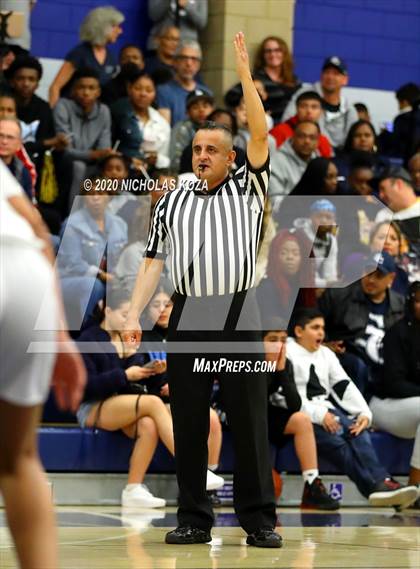 Thumbnail 1 in Sierra Canyon vs. Lynwood (CIF SS Open Playoffs) photogallery.