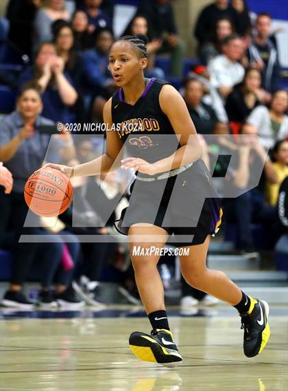 Thumbnail 1 in Sierra Canyon vs. Lynwood (CIF SS Open Playoffs) photogallery.