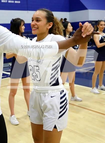 Thumbnail 1 in Sierra Canyon vs. Lynwood (CIF SS Open Playoffs) photogallery.