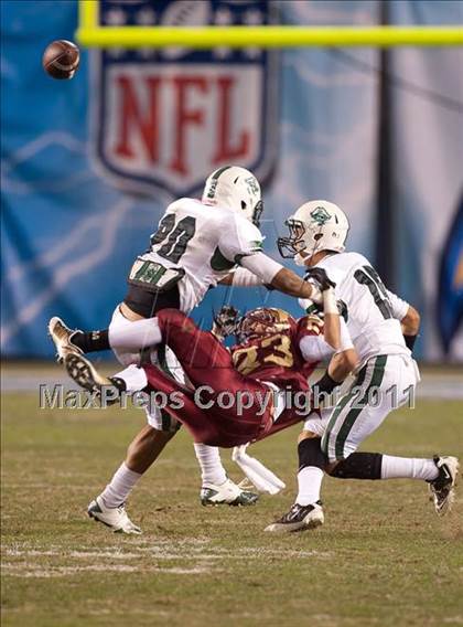Thumbnail 1 in Mission Hills vs Oceanside (CIF SDS D2 Final) photogallery.