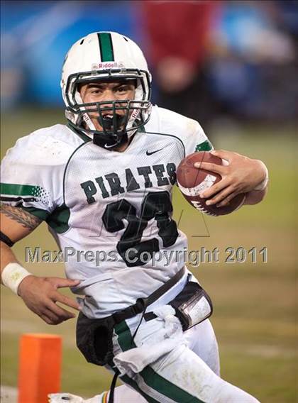 Thumbnail 1 in Mission Hills vs Oceanside (CIF SDS D2 Final) photogallery.