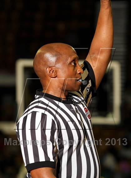 Thumbnail 2 in Mountain Vista vs. Cherokee Trail (CHSAA 5A Great 8) photogallery.