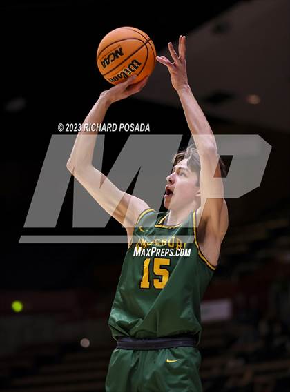 Thumbnail 2 in Kingsburg vs. Sierra (CIF CS DIII Championship) photogallery.