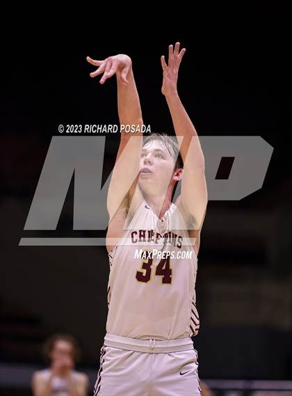 Thumbnail 2 in Kingsburg vs. Sierra (CIF CS DIII Championship) photogallery.