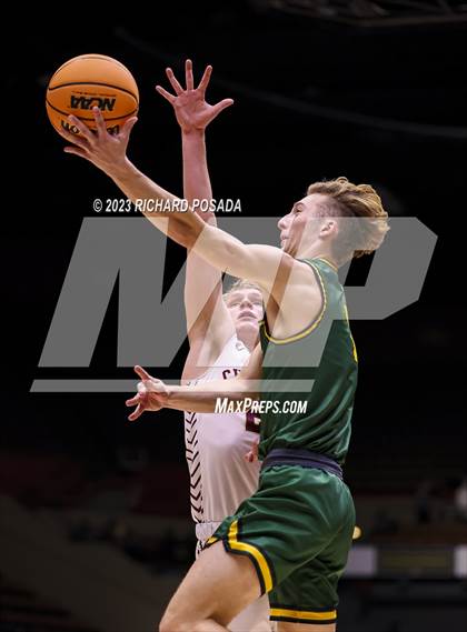 Thumbnail 2 in Kingsburg vs. Sierra (CIF CS DIII Championship) photogallery.