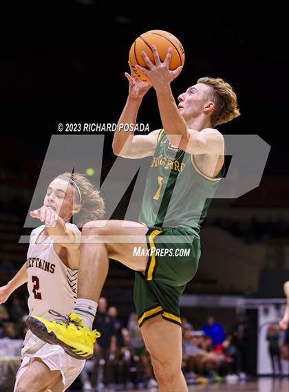 Thumbnail 1 in Kingsburg vs. Sierra (CIF CS DIII Championship) photogallery.