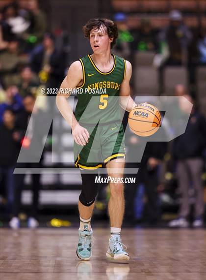 Thumbnail 1 in Kingsburg vs. Sierra (CIF CS DIII Championship) photogallery.