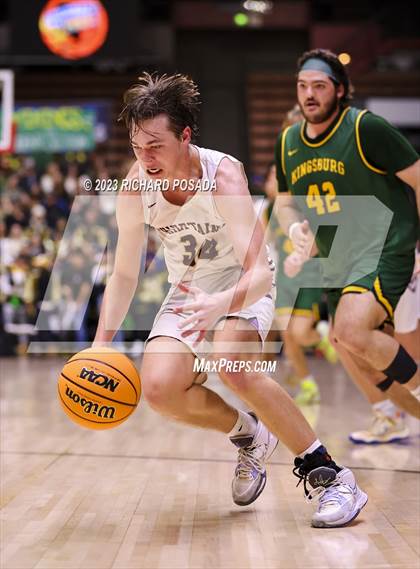 Thumbnail 1 in Kingsburg vs. Sierra (CIF CS DIII Championship) photogallery.