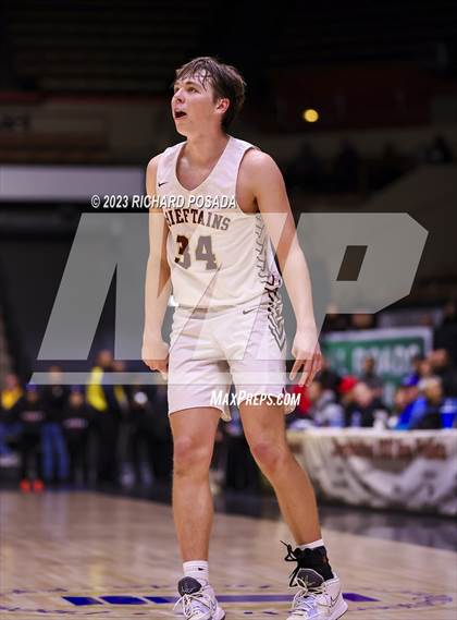 Thumbnail 3 in Kingsburg vs. Sierra (CIF CS DIII Championship) photogallery.