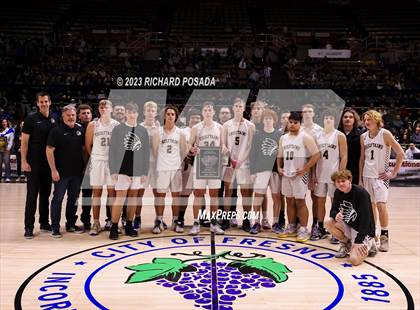 Thumbnail 2 in Kingsburg vs. Sierra (CIF CS DIII Championship) photogallery.